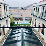 La Pergola & Prestige Panzio Guest house