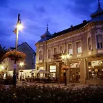 Guest house La Pergola & Prestige Panzio