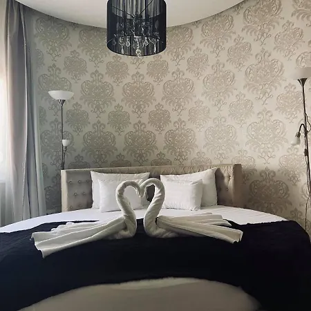 La Pergola & Prestige Panzio Maison d'hôtes 3*