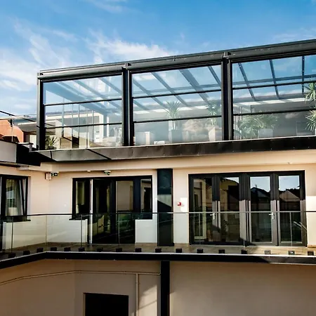 La Pergola & Prestige Panzio Affittacamere