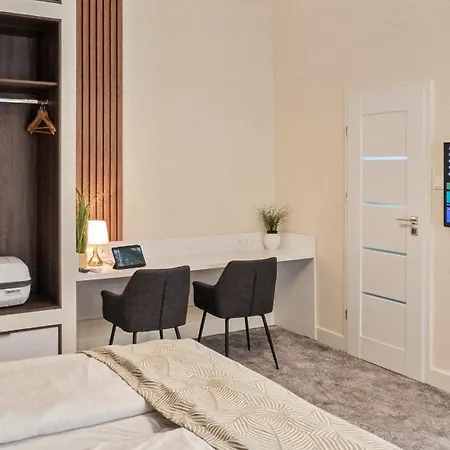La Pergola & Prestige Panzio 3* Kaposvár