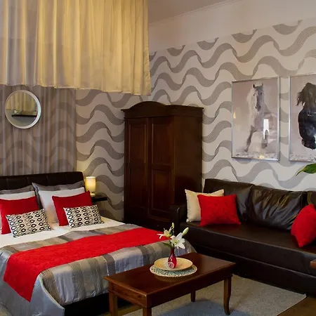 La Pergola & Prestige Panzio 3* Kaposvár