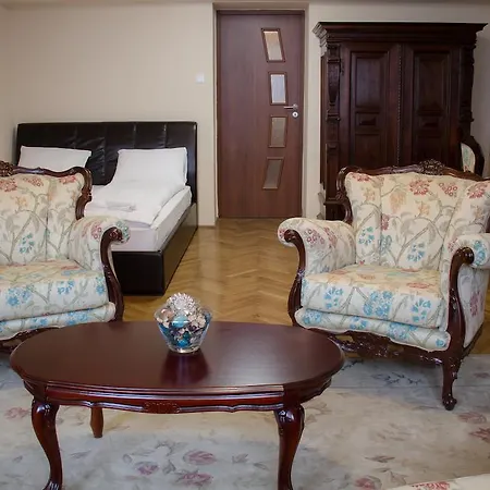 Гостевой дом La Pergola & Prestige Panzio