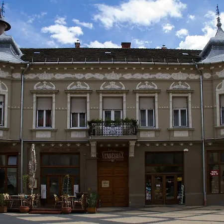 Maison d'hôtes La Pergola & Prestige Panzio Kaposvár