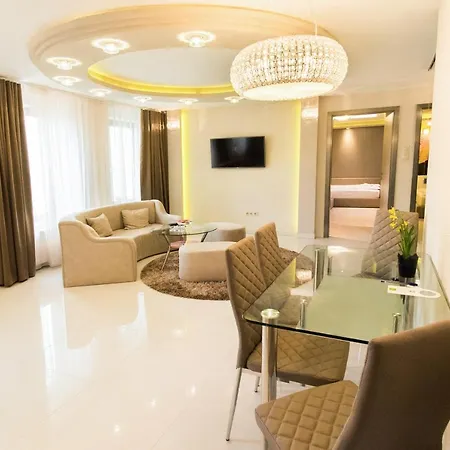בית הארחה La Pergola & Prestige Panzio 3*