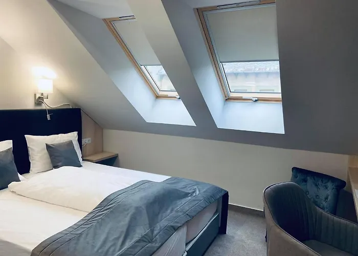 La Pergola & Prestige Panzio Pensionat 3*